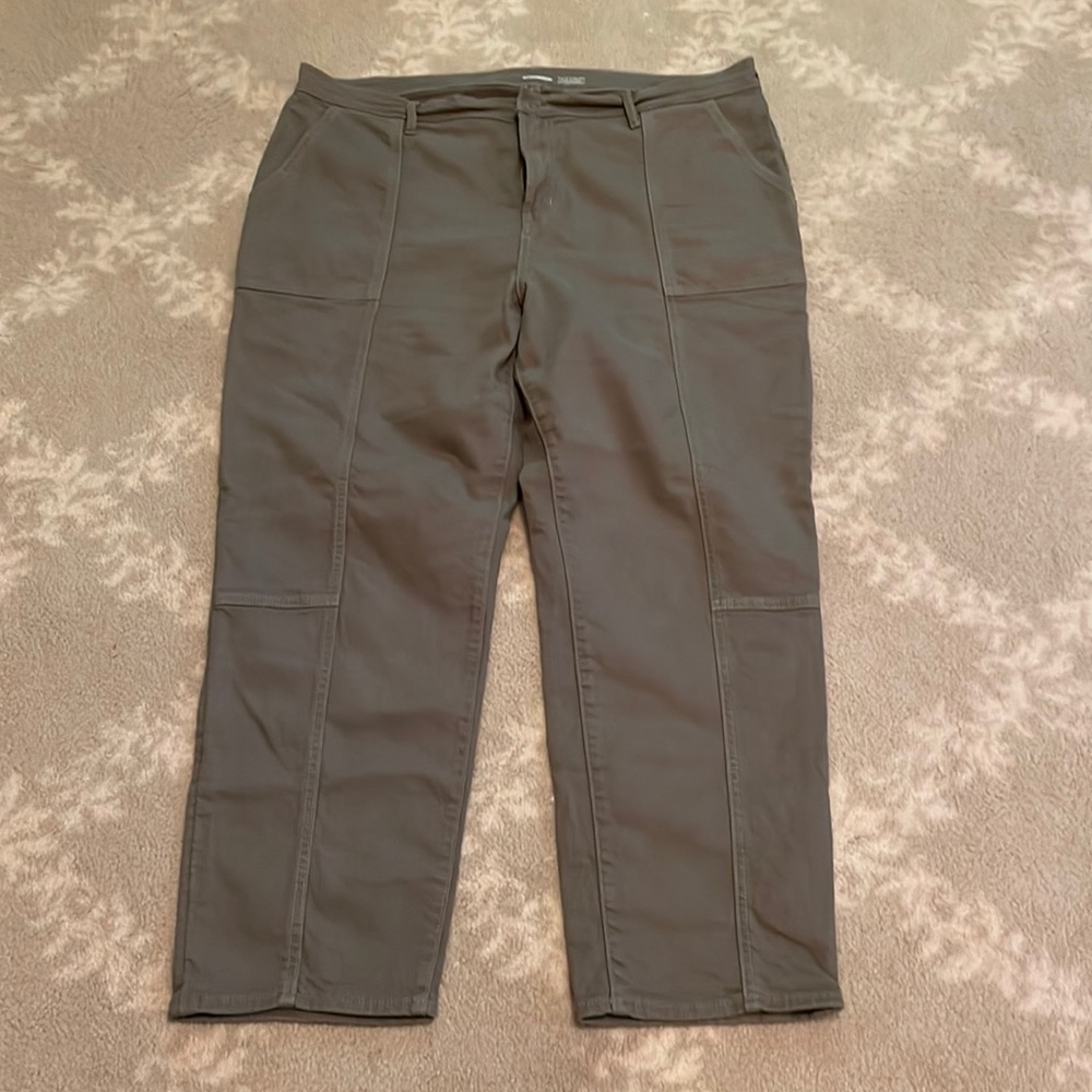 Old navy pants Sz 18